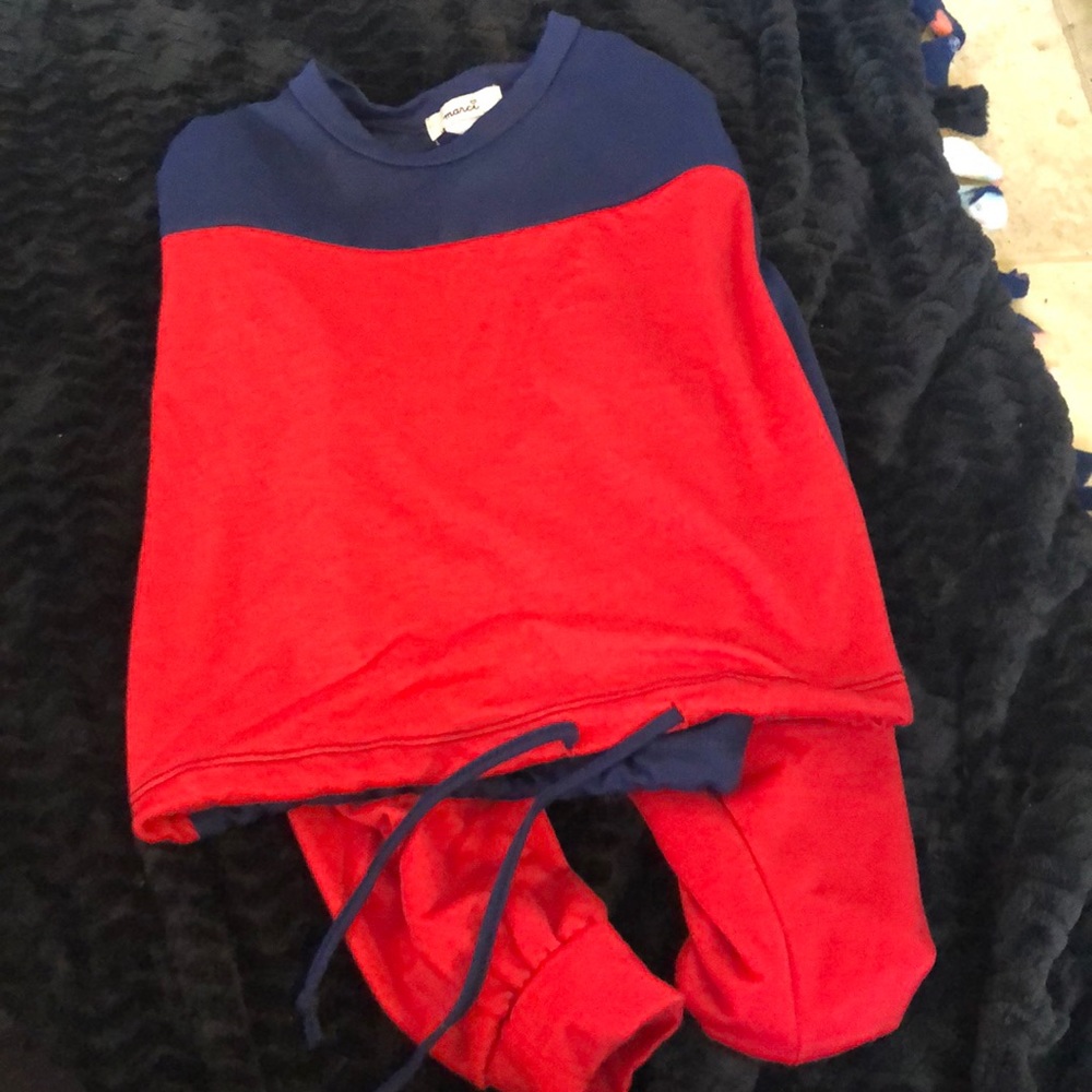 Crop tops as pairs